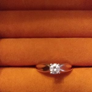 10 k gold diamond ring